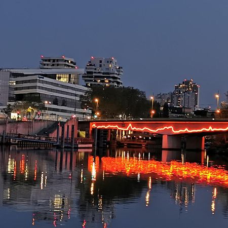 Logement Vue Sur La Seine Булонь-Бийанкур Экстерьер фото